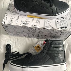 Peanuts Vans snoopy edition